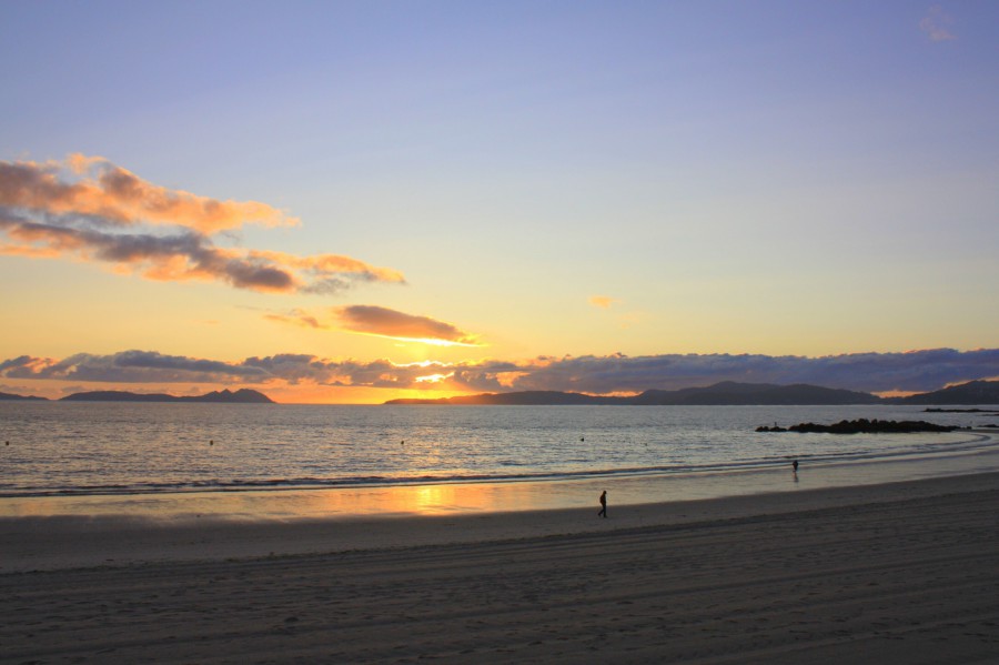 Puesta de sol en playa de Nerga