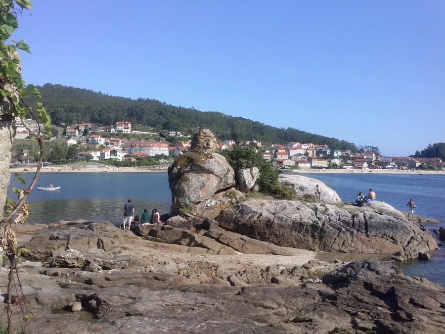 Cangas, paisaje, mar rocas.