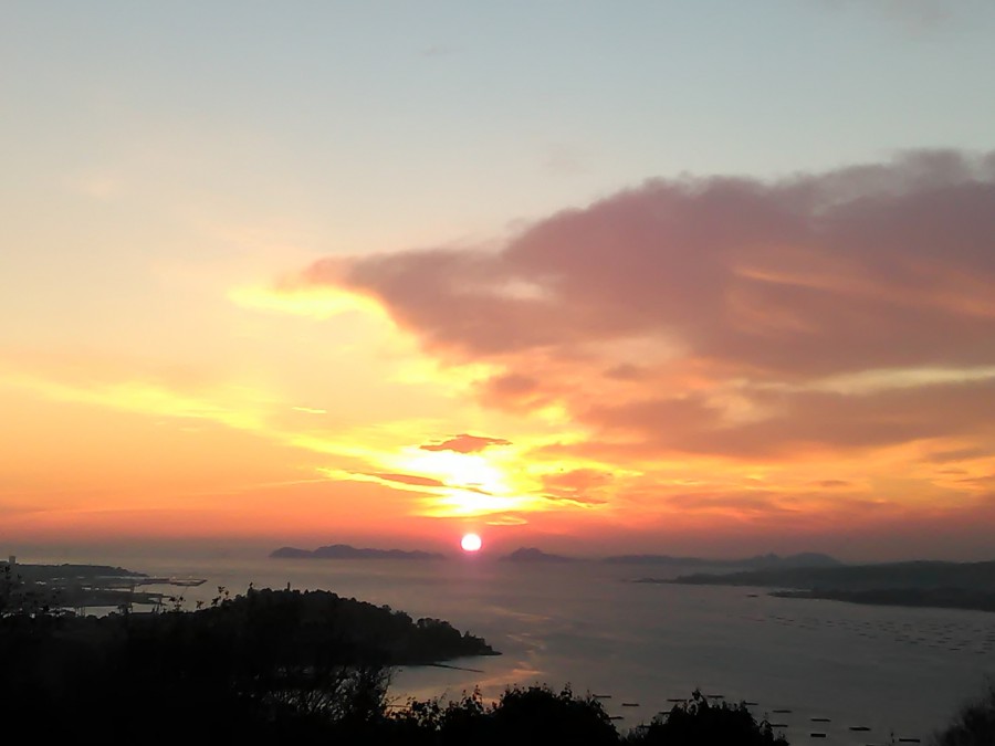 ATARDECER DESDE SAN VICENTE DE TRSMAÑÓ .