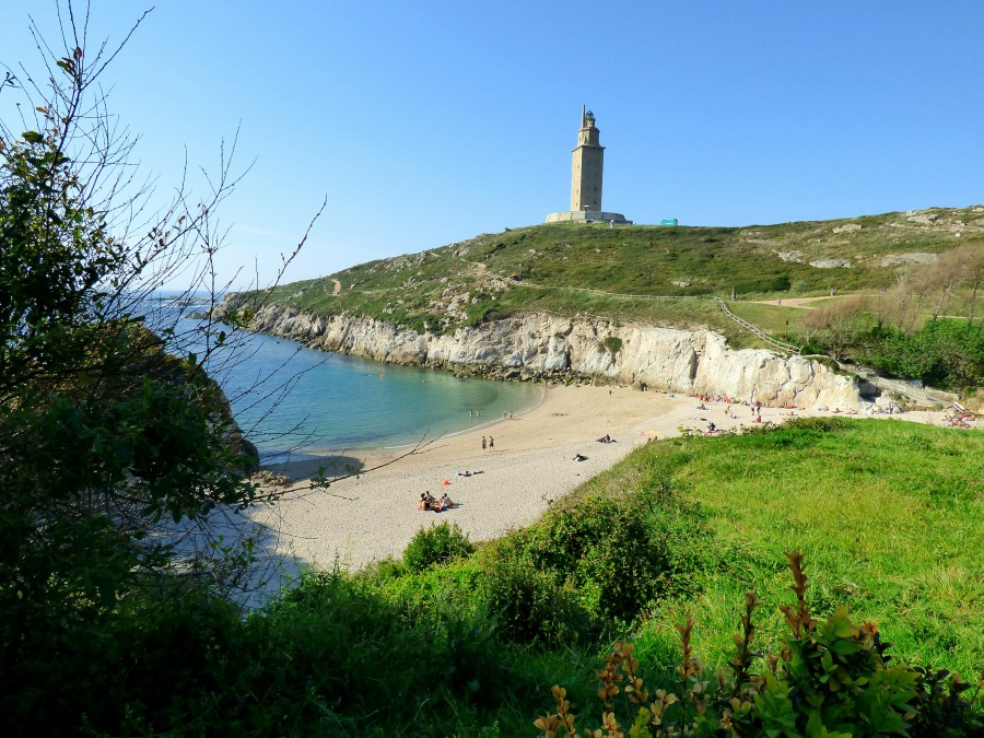 Torre de Hércules  y playa de Las Lapas 