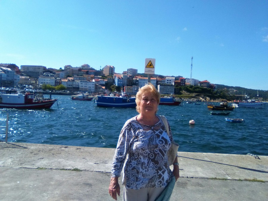 ines en el puerto de finisterre