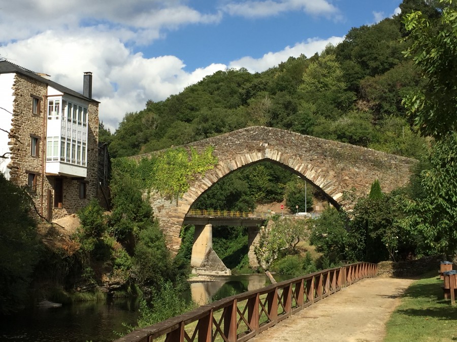 PUENTE ROMANO NAVIA DE SUARNA