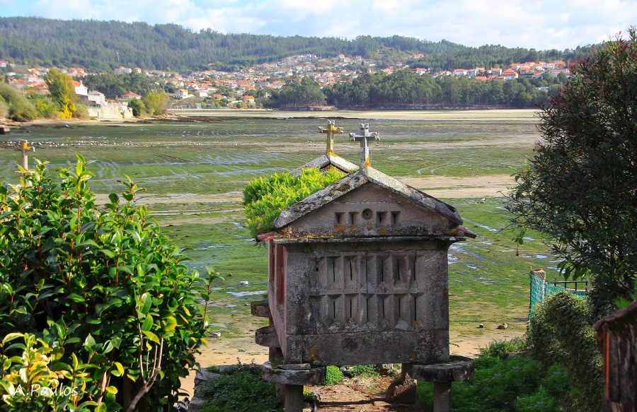 Horreo mirando a o Mar