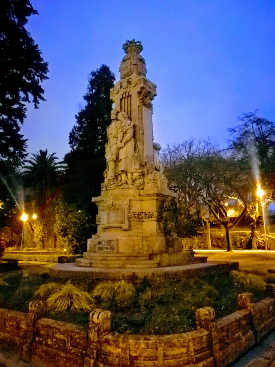 Estatua de los emigrantes