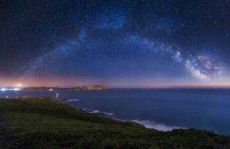 Cae la Noche en la Costa da Vela