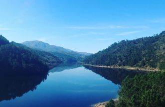 Embalse en calma