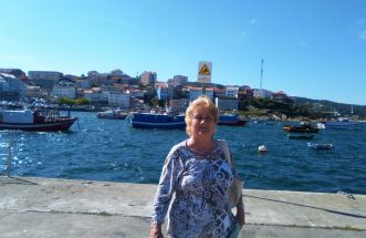 ines en el puerto de finisterre