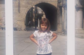 Valentina disfrutando de Galicia